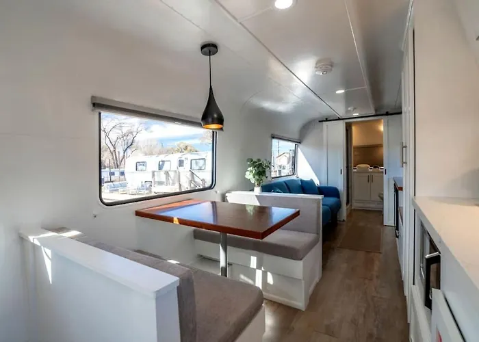 Downtown Az Airstream Near Whiskey Row With Outdoor Amenities