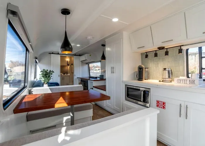 Downtown Az Airstream Near Whiskey Row With Outdoor Amenities Prescott