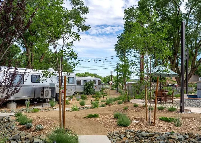 Downtown Az Airstream Near Whiskey Row With Outdoor Amenities